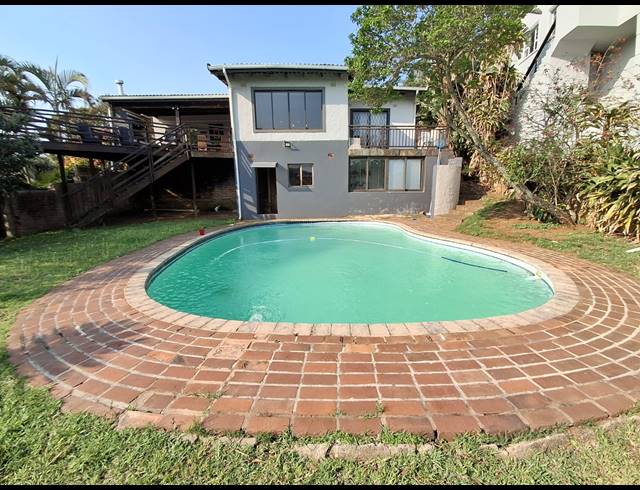 4 BEDROOM FREESTANDING FOR SALE IN SHEFFIELD BEACH